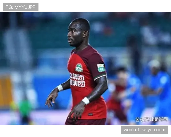 卫冕冠军海港客场不敌大连英博 阿奇姆彭制胜球当选最佳